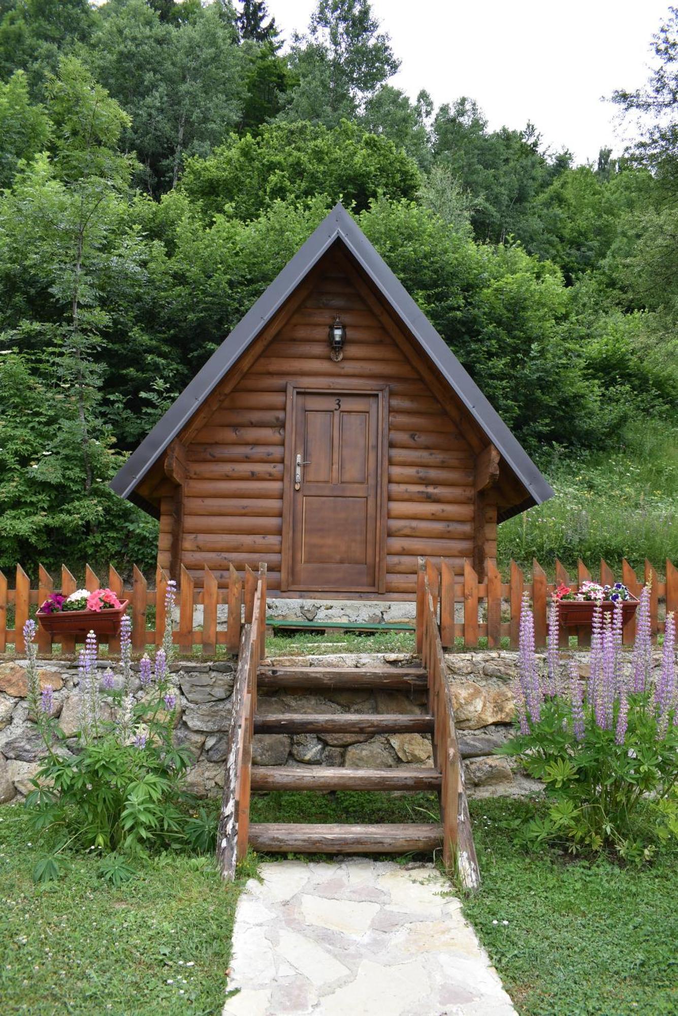 Gradine - Katun Kamp Villa Plav Oda fotoğraf